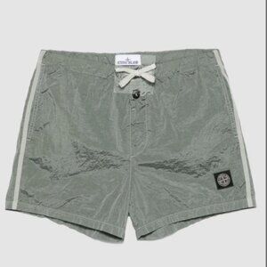 Stone Island Compass Badge Shorts Olive Green | Drawstring Technical Nylon. M.